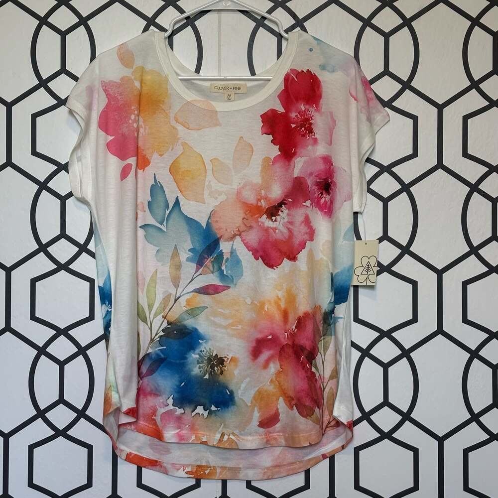 NEW Clover + Pine Women's Floral Watercolor Print T-Shirt Size M